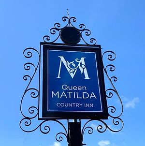 The Queen Matilda Country Inn & Rooms Tetbury Exterior photo