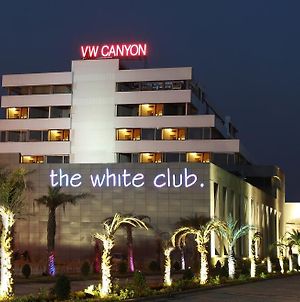 Vw Canyon Hotel Raipur  Exterior photo