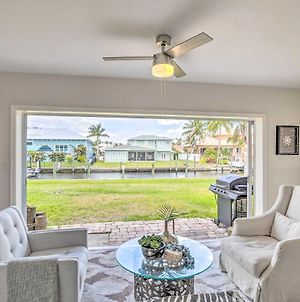 Canalfront Family Home With Boat Dock And Games! Palm City Exterior photo