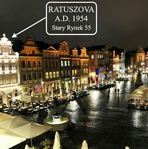 Stary Rynek Premium Apartments & Restaurant Ratuszova Ad 1954 Old Market Square Poznan Exterior photo