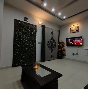 Apartment In Islamabad Exterior photo