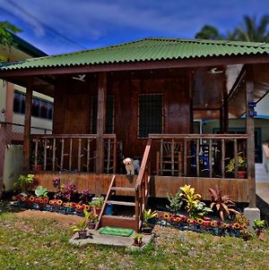Puerto Galera Transient Kubo Guest Place Hotel Exterior photo