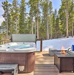 Airy Mountain House With Hot Tub And Gas Fire Pit Villa Evergreen Exterior photo