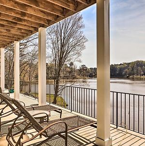 Beautiful Fayetteville Home With Lake Views! Exterior photo