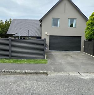 Home By Hagley Park Christchurch Exterior photo