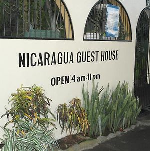 Hostal Nicaragua Guest House Managua Exterior photo