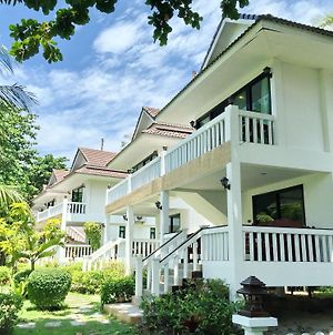 Rayaburi Resort Koh Racha Yai Exterior photo