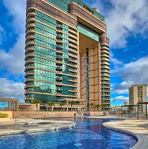 Resort Condo With Rooftop Patio, Grills And Pools Honolulu Exterior photo