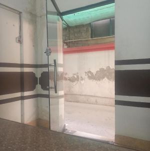 Oyo Rooms Gulshan Karachi Exterior photo