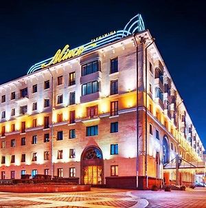 Minsk Hotel Exterior photo