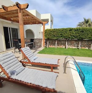 Villa With Private Pool Just 3 Minutes From The Beach Haraki Exterior photo