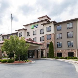 Holiday Inn Express Hotel & Suites Lexington North West-The Vineyard, An Ihg Hotel Exterior photo
