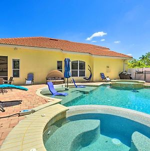 Sun-Soaked Sarasota Oasis With Pool And Hot Tub! Villa Exterior photo