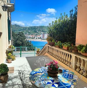 Panoramic Apartment In Villa On The Beach, In Center Agropoli Exterior photo