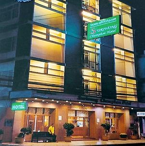 Suriwong Chumphon Hotel Exterior photo