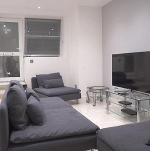 Brand New 3 Bedroom Flat In The Heart Of London Exterior photo