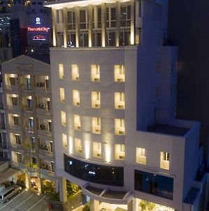 Grand Picasso Hotel Jakarta Exterior photo
