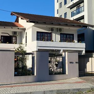Casa Confortavel Joinville Exterior photo