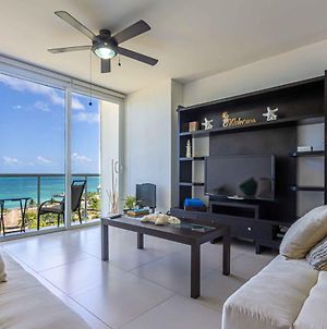 Amara Beachfront Apartments By The Sea Cancun Exterior photo