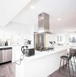 Spectacular 2Bedroom And 2Bath Penthouse With Parking Winnipeg Exterior photo
