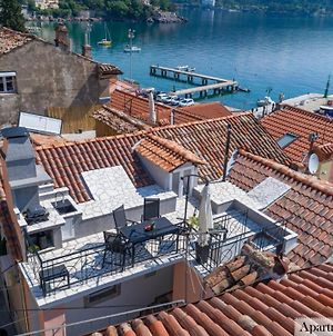 Villa Volos With 3 Apartments,One With Jacuzzi And Two With Roof Terraces Opatija Exterior photo