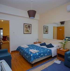 Mouktaris Suites Nicosia Exterior photo