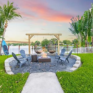 Best Pvt Lakefront Villa Heated Pool Terrace Kayak Miami Exterior photo