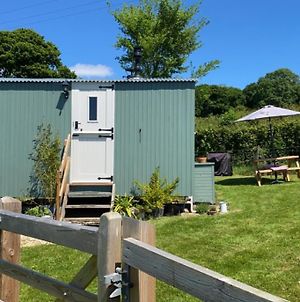 The Orchard Shepherds Hut Hotel Axminster Exterior photo