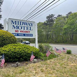 Midway Motel & Cottages Eastham Exterior photo