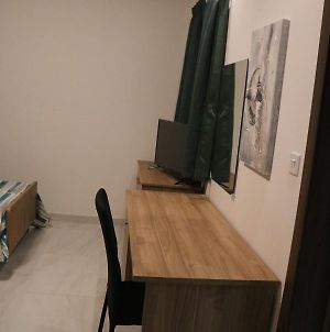 Room With Private Bathroom Marsaskala Exterior photo