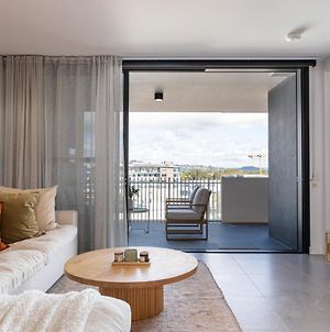 Exceptional 2-Bed Waterside Apartment With Views Maroochydore Exterior photo
