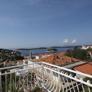 Tanya-Apartments And Rooms Hvar Exterior photo