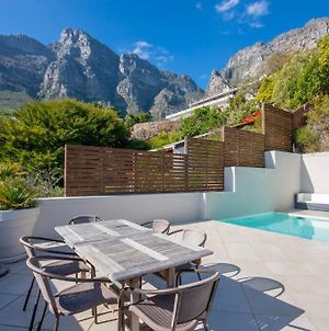 Camps Bay Villa With Impeccable Views! Cape Town Exterior photo