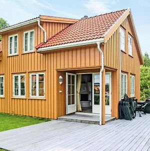 Stunning Home In Risr With 4 Bedrooms, Sauna And Wifi Songe Exterior photo