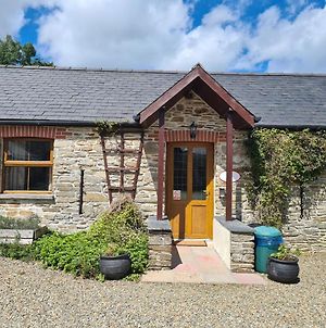 Puffin Cottage, Whitland Exterior photo