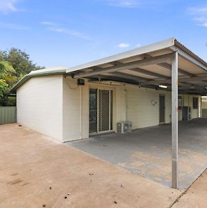 15 Grenadier Street - Great Pet-Friendly Holiday Home With Plenty Of Space Exmouth Exterior photo