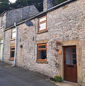 Market View Cottage, Tideswell Exterior photo