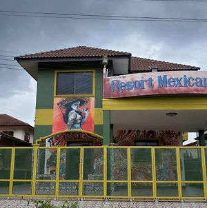 Mexican Dos Lampang Villa Exterior photo