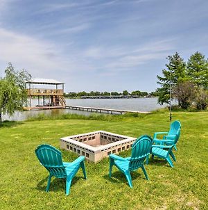Chic Lakeside Retreat With Dock On Brazos River Villa Granbury Exterior photo