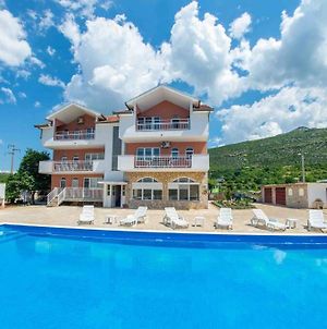 Villa Atl Largest Private Pool In Bosnia Blagaj Exterior photo
