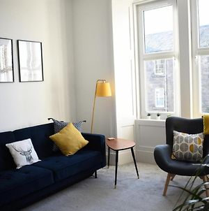 New Superb 2Bd Flat In Holyrood Edinburgh Apartment Exterior photo