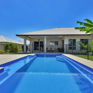 Family Home With Massive Pool Leanyer Exterior photo