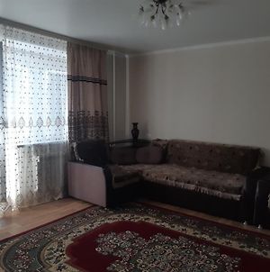 Comfortabelnaya 2 - Comnatnaya Quartira V Horoshem Rajone Karagandy Apartment Exterior photo