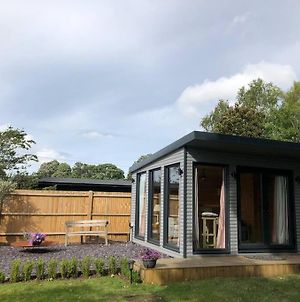 Self Contained Garden Studio With Stunning Views Villa Sissinghurst Exterior photo