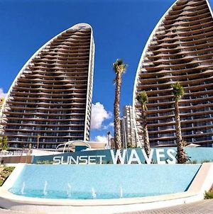 Apartamentos Sunset Waves By Sonneil Rentals Benidorm Exterior photo