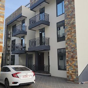 Vaq Apartments Spintex Exterior photo