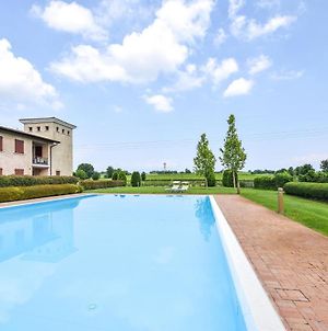 Stunning Apartment In Pozzolengo With Outdoor Swimming Pool, Wifi And 2 Bedrooms Exterior photo