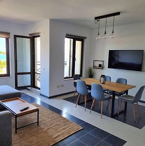 Cozy Bright 2Bd Apartment With Sea View Chernomorets Exterior photo
