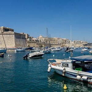 Kalkara'S Seafront Flat 30Mins From Valletta City! Apartment Exterior photo