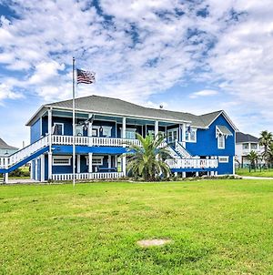Beautiful Crystal Beach Escape With Large Deck! Villa Exterior photo